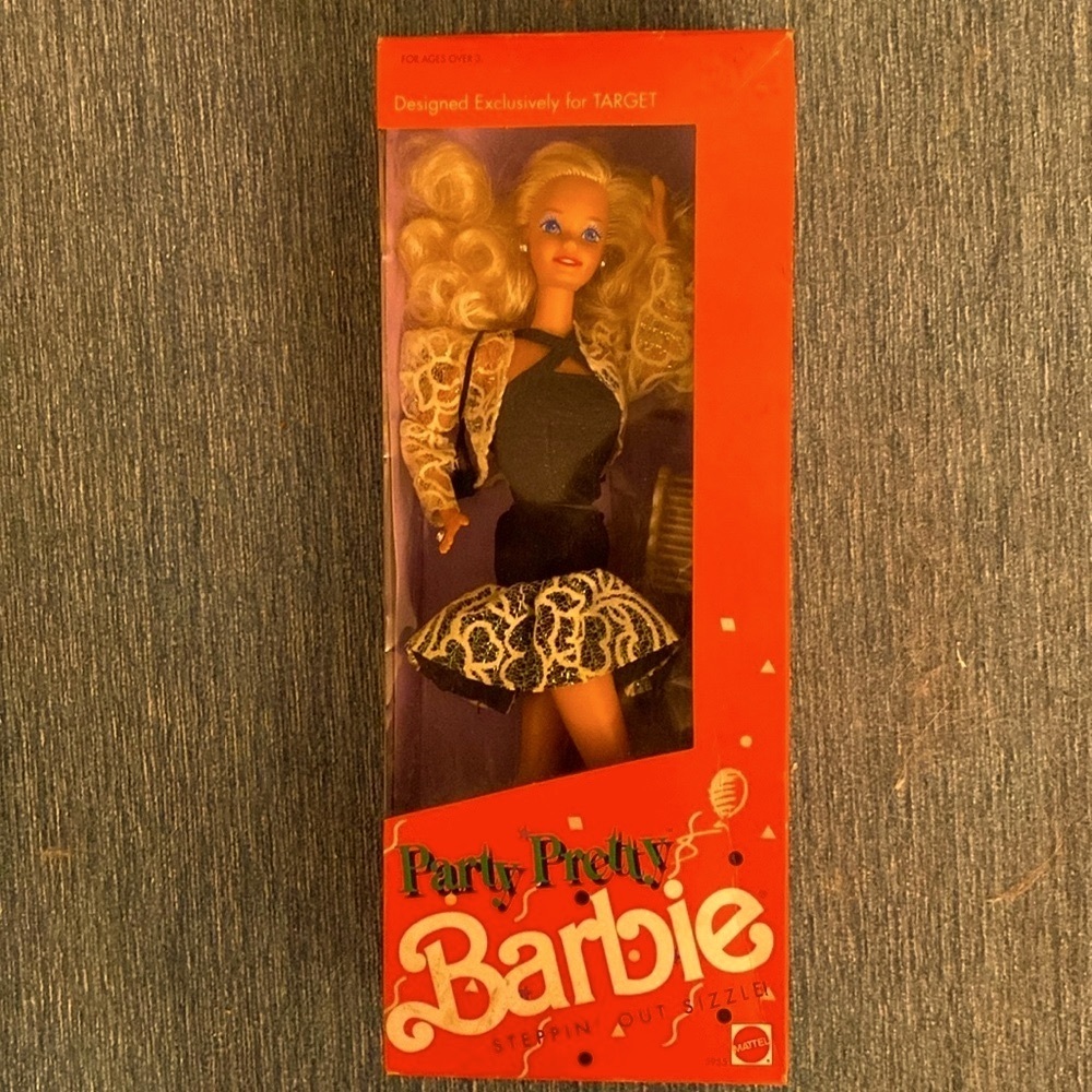 SOLD 🎈Party Pretty Barbie 🎈 Steppin’ Out Sizzle! 🎈Target 🎈 1990 🎈 #5955 🎈NRFB 🎈